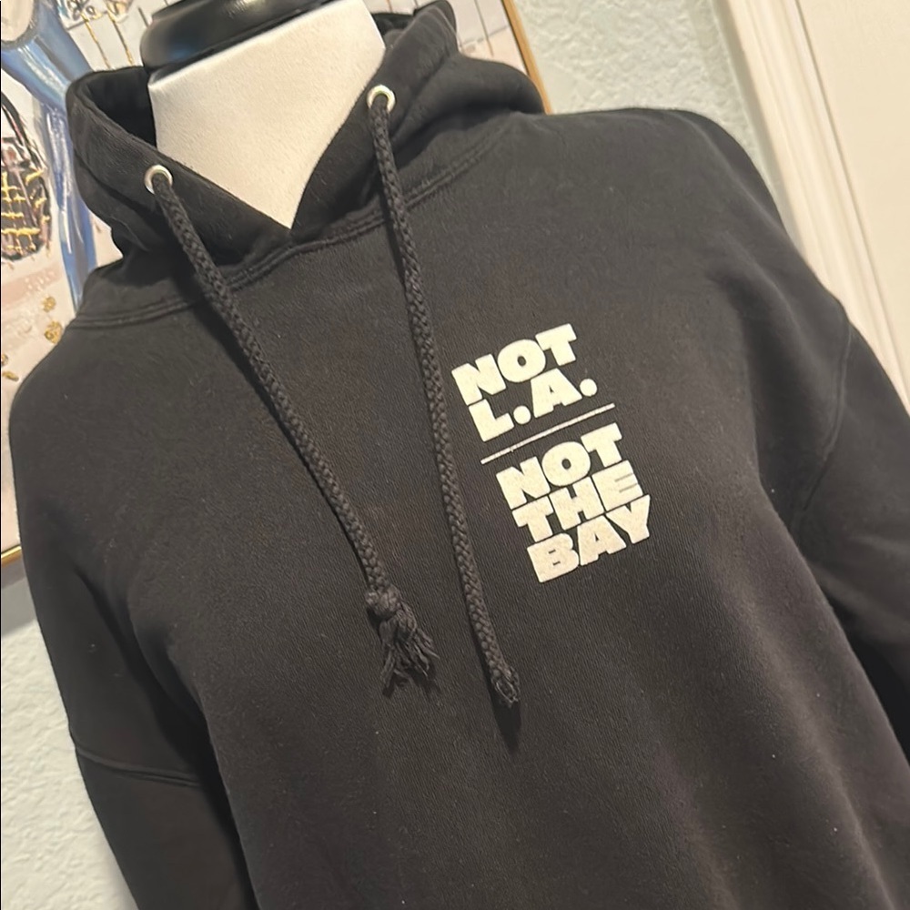 Not L.A. Not the Bay Sz Large Signature Sweatshirt Hoodie Pullover - Picture 2 of 10